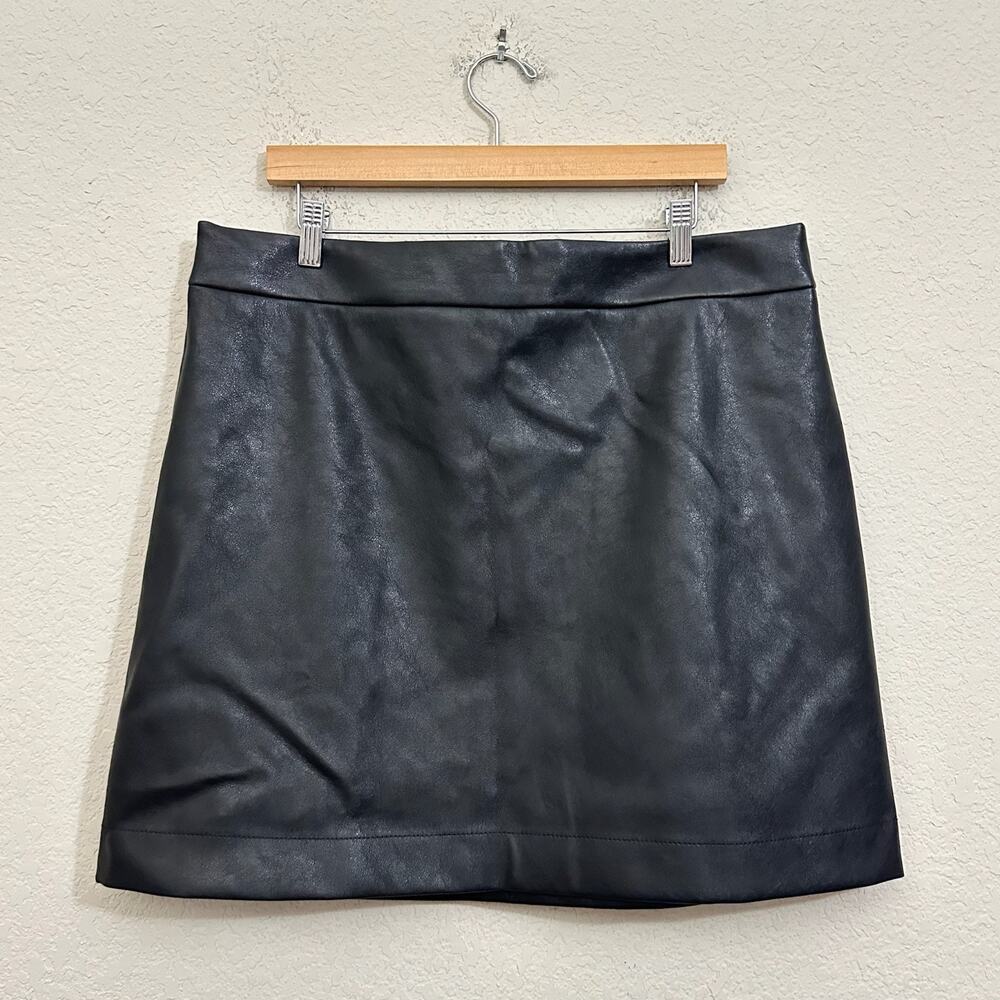 J.CREW Mini Skirt Black Faux Leather Lined A-Line Night Out Chic
